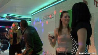 Drunksexorgy Pornstar Kate Gold Flirts Seductive Scenes-1