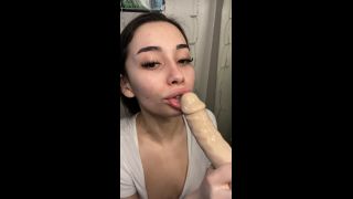Arialeexxx Arialeexxx-2020-01-08-18368226-Sloppy Toppy On My Favorite Dildo -9