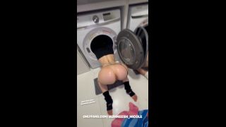 Auhneesh Nicole Roommates Gets Fucked While Stuck In Dryer Onlyfans (Amateur porn)-1