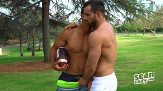 Murray & Randy: Bareback Muscle!-0