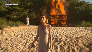 Claire Keim - Jusqu'au bout du monde (2013) HD 720p - (Celebrity porn)-8