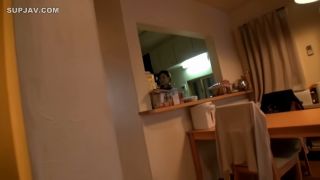 ReducingMosaic SDMT-764 「心臓が止まるほどドキドキしたい…」離婚・妊娠・中絶覚悟 自宅で旦那に隠れて家庭内露出！「壁一枚隔てて」声を押し殺す生ハメ中出し！！×3-2