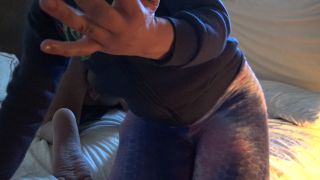 6225 Evimizin Temizlikcisi Zeynep Abla Evin Genci Ile Sikisiy...-9