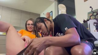 Lil D - dora the explorer lets boots paint her face pt 1-2