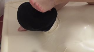 Foot Worship In Vacuum Bed-3