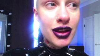 Webcam Bald Latex Girl Shiny Princess Deepthroat Training Deepthroatandvomit (Fetish porn)-3