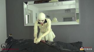 video 25 German Mistresses - A Blowjob From The Mistress - Fetisch Narzisse - HD 720p - gasmask - fetish porn chanel preston femdom-4