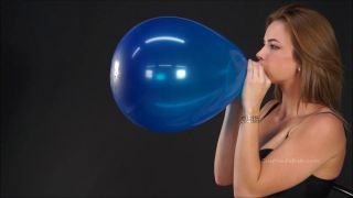 Custom Fetish - Amber Valentine s Blow to Pop Debut - Fetish-3