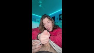 Stellzgray Gives a Bowjob With Eye Contact Pov Onlyfans (POV)-5