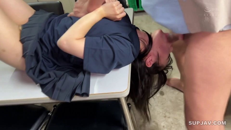 Reducing Mosaic MUKD-529 万引き冤罪レ×プ 脅迫され性処理肉便器として孕むまで中出しされ続けた無実の制服美少女 松井日奈子