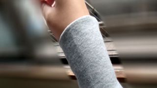 FC2PPV 4757033 ※16日まで85OFF※【無修正】【素人個撮】【3P】新居に引っ越し中に弄ばれる人妻の実録になります。モニタリングスペシャルの続編です。-1