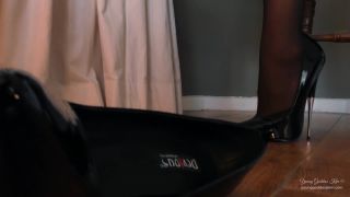 porn video 30 Young Goddess Kim - LIFE UNDER YGKS DESK - jerkoff encouragement - fetish porn czech fetish-0