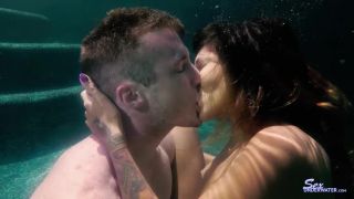 Online SexUnderWater presents Kitty Carrera in UW Lovers #15 – Kitty Carrera pt.1 – - sexunderwater-5
