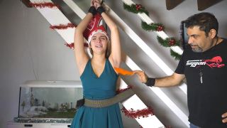 Lisabeth’s Ticklish Underarms Are A Christmas Present Tickling!-0