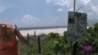 College Girl Flashes Tits And Pussy In Public.-3