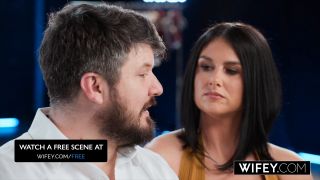 7140 Hubby Watches as his Horny Wife Sienna Rae Gets Double P...-3