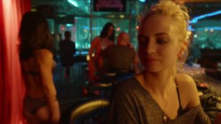 Ludivine Reding, Kimberly Laferriere, etc - Fugueuse s01e04 (2018) HD 1080p - [Celebrity porn]-3