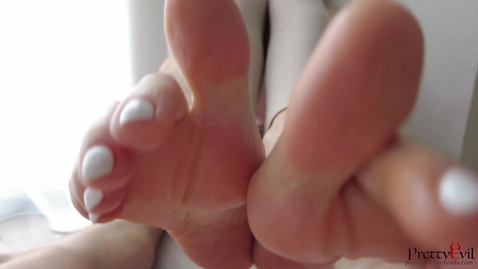 online video 9 my foot fetish handjob porn | White Toenail Footjob Toejob Cumshot – Prettyevil | cumshot