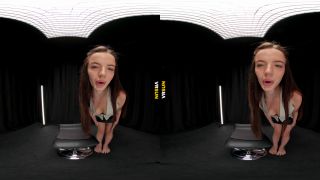 VR SUN Toree Shaved Pussy Anatomy 4096p Close Up VR Oculus-3