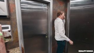 Latina Fucking At The Italian Restaurant - Violet Gems, Justine Jakobs, Jimmy Michaels-1