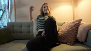 nextdoorvixen 2024-10-10 New vixen alert   Introducing the youngest 19 most green   3uhwqs-9