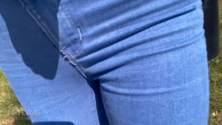 [K2S.CLUB] Lia-Roux - Outdoor Quickie mit meinem Massagestab - FullHD 1080P-1
