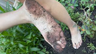  dirtyfeet Lora Cross Truly Disgusting Dirty Foot Worship  Lora Cross -2