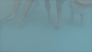 Online Tube Voyeur Under the water in the swimming pool - voyeur-2