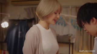 Reducing Mosaic ROYD-257 家に帰ったら見知らぬスレンダー巨乳ギャルが！何故か居座る彼女は僕を優しく誘惑してきたので… 百永さりな-7