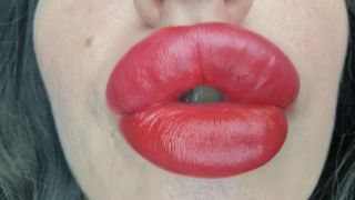 free adult video 1 Tattooed Temptress – ASMR Mommy Kisses, indian foot femdom on pov -5
