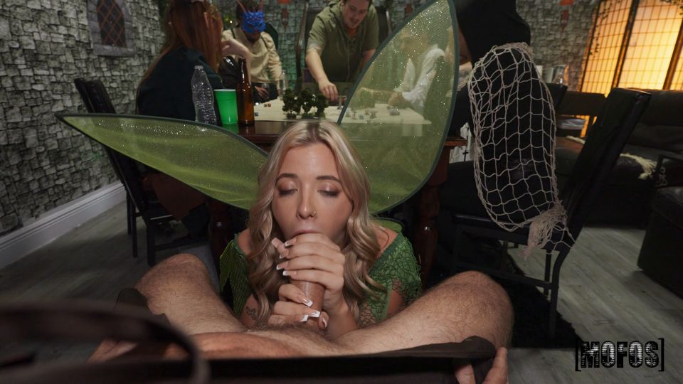 Sizzling Passionate Moments with Elegant Lovers Romance