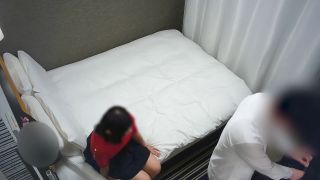 FC2-PPV-4777742 顔出しあり、パイパンで小柄な彼女！卒業してすぐグチュグチュとエロイ音を出しながらたくさん喘いじゃいました 前編 No.384-4