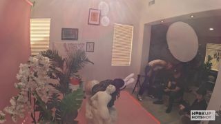 Hookup Hotshot 25 10 30 Episode 442 Tess Thompson BTS – Full HD - Hookuphotshot-6