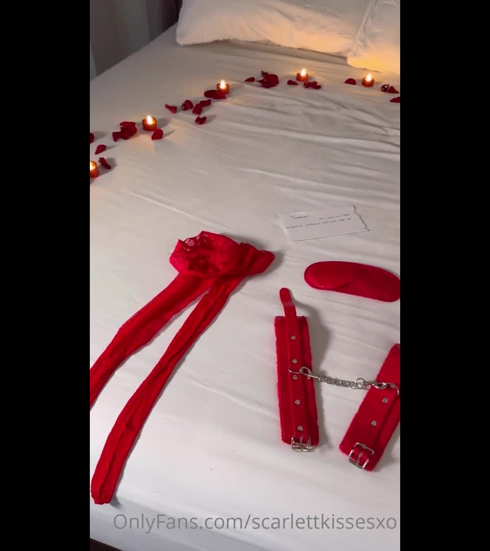 Scarlett Kisses - Valentines Day Blindfold Sextape - Blonde