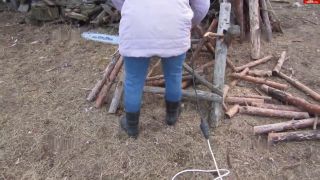 Gabby30 - Gather firewood on the farm - Amateur-5