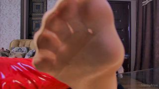 GlamyAnya OnlyFans GlamyAnya 2022-08-31 Which foot boy deserves this-1