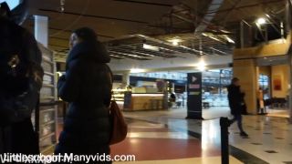  guy Dirty Littlesubgirl Gives Her Guy A BJ In A Supermarket Littlesubgirl-1
