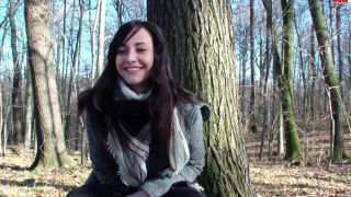 Young-Devotion - Mein erstes mal Outdoor gepisst-4