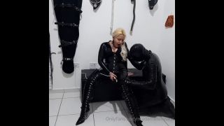 Hardcore porn Madame Fermans Madame Fermans aka madamefermans - 08-03-2022 OnlyFans Video - Full Latex Orgasm video-8