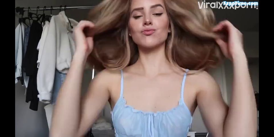 Mature porn Caroline Zalog Caroline Zalog Teases in Sheer Top Try On  Video