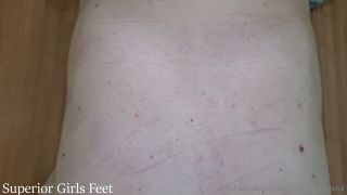 Scarlett Blond in Video - First Trampling with Sandals 2 ...-0