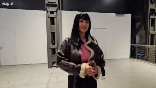 Hailey-B - User Casting beim X-Mas Shopping - Germany Amateur-0