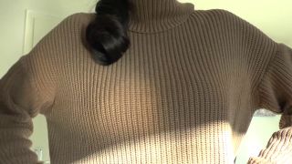 [K2S.CLUB] Lady_Victoria_Valente - Spritze Auf Meinen Pullover Ab - Im Dicken Rollkragen Pull... - FullHD 1080P-8