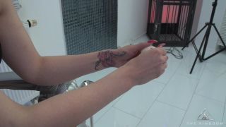 clip 48 Kates Palace – Dinner mit Elizabeth Garden 1 - fetish - femdom porn femdom slave humiliation-2