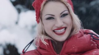 [FrolicMe] Cherry Kiss Snow Cherry [12.18.22] [1080p]-9