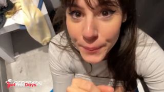 Espaola Cachonda En Pblico Se La Chupo En El Probador Quiero Su Leche En Mi...-0