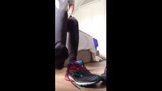 MelisaMendini () Melisamendini - for a request taking off my running shoes 02-06-2018-8