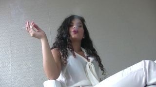 Fernanda - The Smoking Bitch - Smoking-4