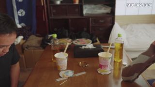 Reducing Mosaic BLK-670 「おじさんキメセクしようよ！」 手軽な隣人の中年チ●ポをTバック食い込み誘惑して媚薬FUCK 三日三晩アナル丸出しでケツを振り続けるケダモノ騎乗位 新井リマ-5