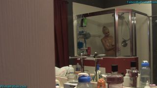 Sarah Vandella Sexy Stepmother Seduces Her Stepson (Amateur porn)-7